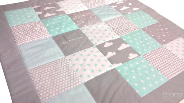 Patchworkdecke grau-mint 100x100 /120x120cm mit Namen